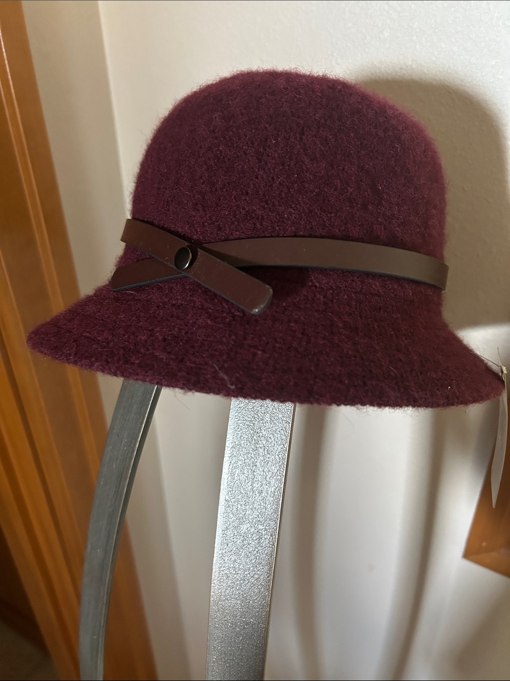 NWT Women's Wool Cloche Hat - Burgundy with Leather Band